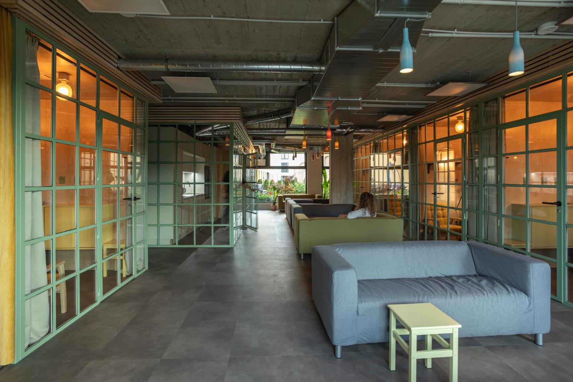 Cool Place — Photos 3